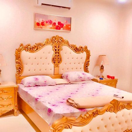 Atrium High Suite 2Bed Family Apartment Near Giga Mall İslamabad Dış mekan fotoğraf